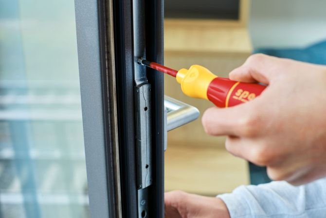speedE® - niezbędnik złotej rączki, czyli kilka słów o narzędziach w domowych naprawach i pracach DIY