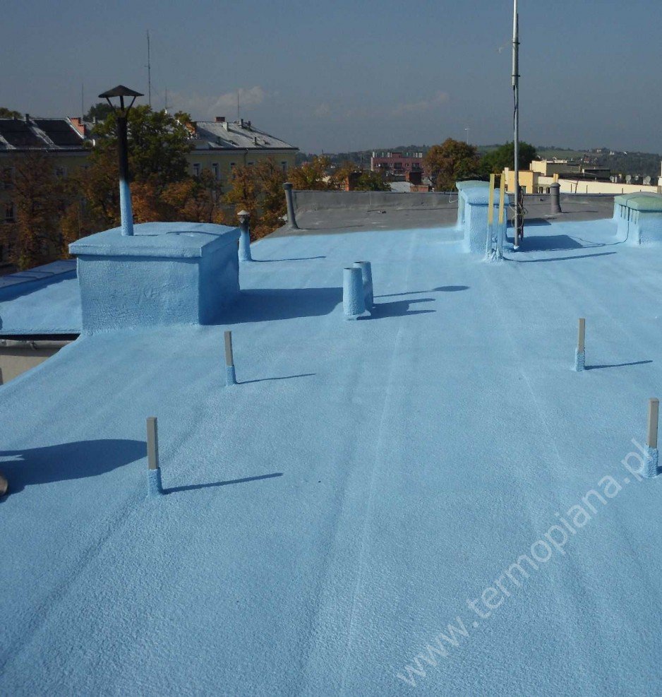 Ocieplenia: TermoPiana - natryskowa termoizolacja i hydroizolacja dachów