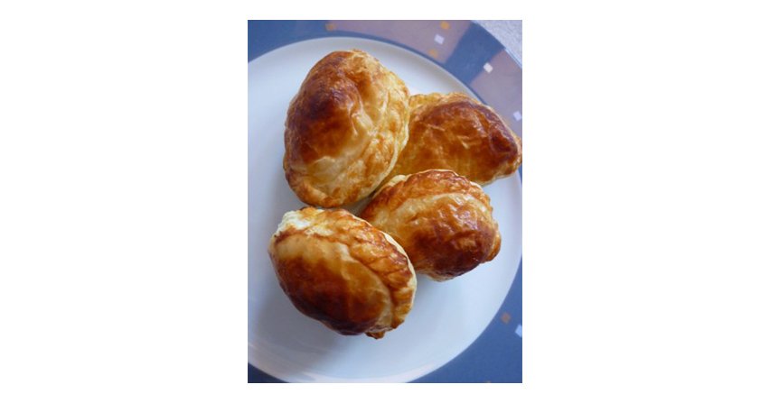Pierożki francuskie z serowym farszem