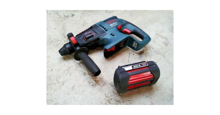Młot udarowo-obrotowy Bosch GBH 36 V-Li