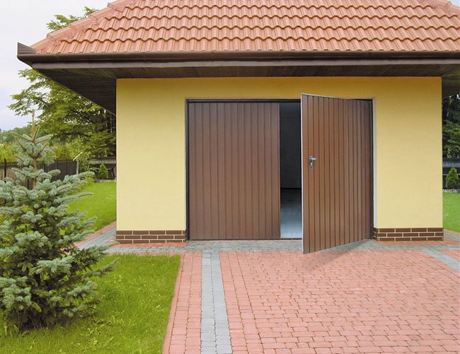Bramy garażowe rozwierne
