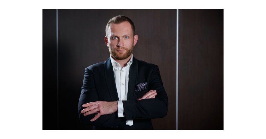 Jak bezpiecznie zamówić instalację fotowoltaiczną bez wychodzenia z domu?