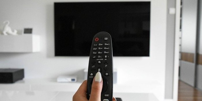 Wielkość pokoju a rozmiar telewizora – jaki rozmiar telewizora wybrać?