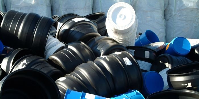 18 marca Światowym Dniem Recyklingu – jak sobie radzić z plastikowymi śmieciami?