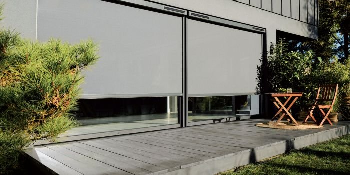 Zielone budownictwo – jak wybrać energooszczędne okna, drzwi, rolety i bramę garażową?