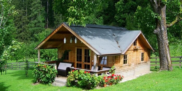 Jak zaimpregnować drewniany dom?