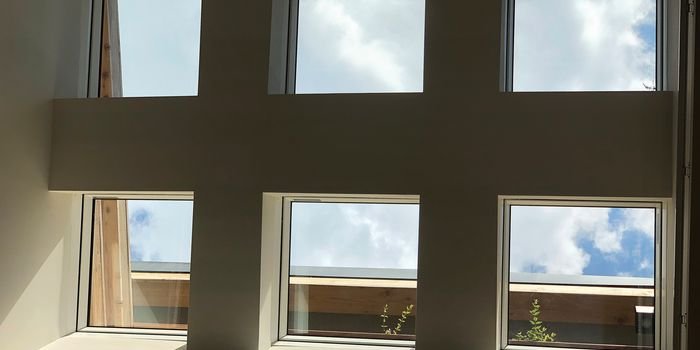 Okna do dachów płaskich w amerykańskich restauracjach