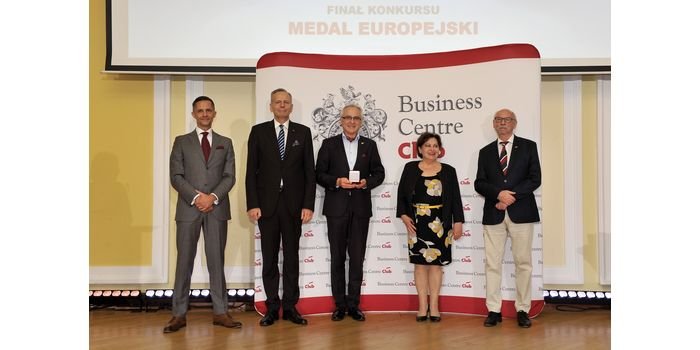 Medal Europejski dla płyt warstwowych z wełny mineralnej