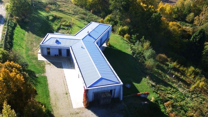 Jak stworzyć trwały i funkcjonalny dach?