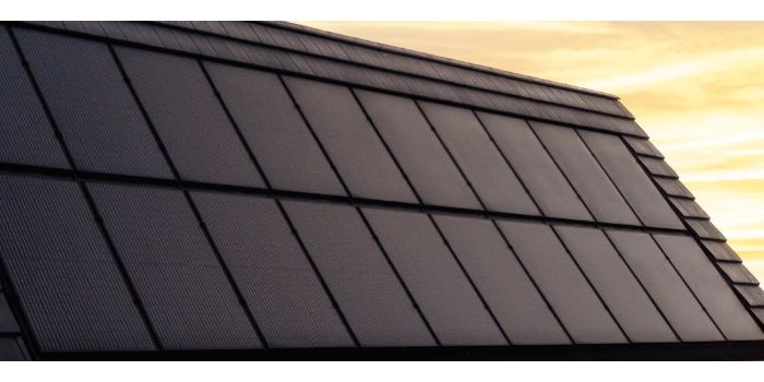 Systemy fotowoltaiczne na dachach domów jednorodzinnych – nowe technologie na przykładzie VARIO