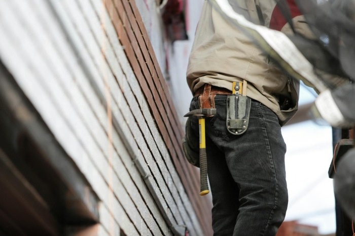 Praca w branży budowlanej – kto zarabia najwięcej w 2024 roku?