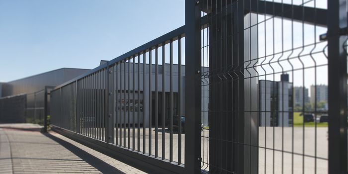 Trendy w zabezpieczeniach obiektów inwestycyjnych i komercyjnych na 2025 r.