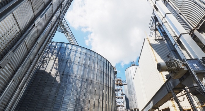Jak firmy produkcyjne mogą ograniczyć swój wpływ na środowisko