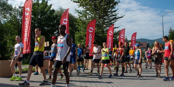 VII Bieg Górski o Złotą Paproć za nami. Sportowe emocje i świetna atmosfera w Tymbarku