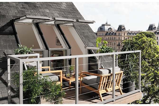 Balkon na poddaszu może stać się ciekawym detalem architektonicznym urozmaicającym połać dachową
Fot. Velux
