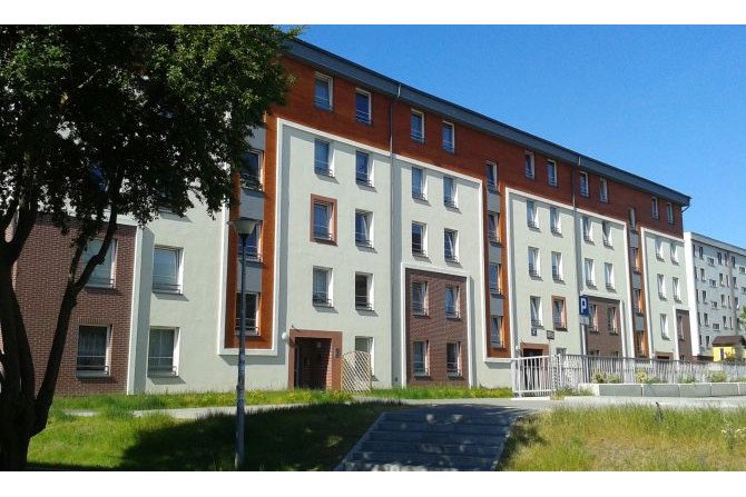 Tynki marki ALPOL imitują wygląd granitu, cegły i drewnianych desekFot. ALPOL