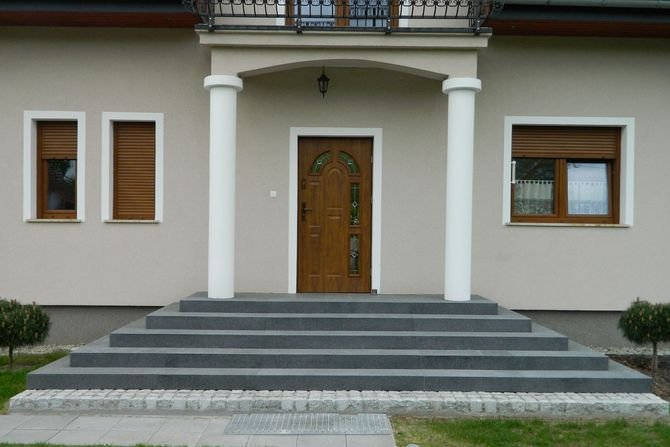 Jak i z czego wykonać wygodne schody zewnętrzne?
Fot. DASAG