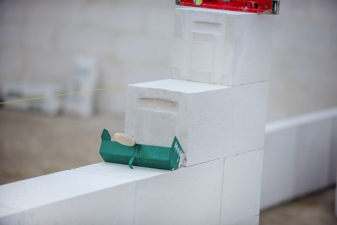 Z czego zbudować dom: bloczki z betonu kom&oacute;rkowego
Fot. H + H Polska