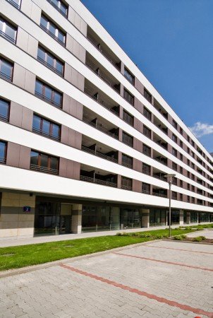MURANO - zespół mieszkaniowo-usługowy, Warszawa, EQUITONE [natura] N371 (czerwony), 8 mm