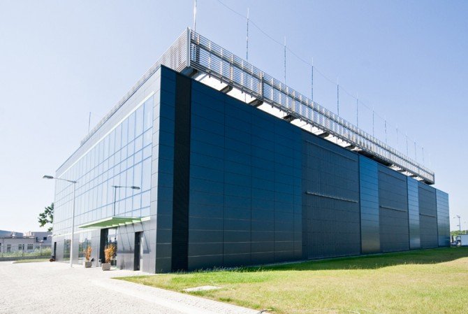 Centrum telefoniczne PTC ERA, Warszawa, EQUITONE Natura N072 (czarny), 8 mm