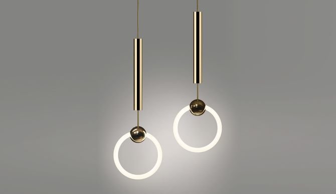 Geometryczne formy i różnorodność materiałów w lampach Lee Broom nadają im nowoczesny charakter