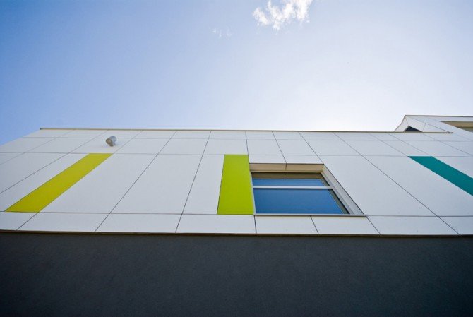 Przedszkole Fundacji Barbary Piaseckiej Johnson, Gdańsk, EQUITONE [textura] TG 102 (biały)