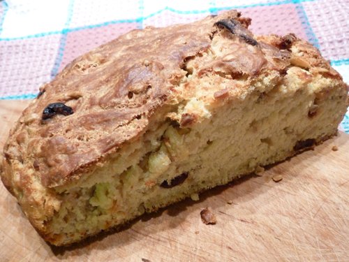 bulka z morelami