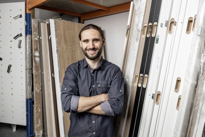 Piotr Szczęśniak, projektant nowych podkładów podłogowych