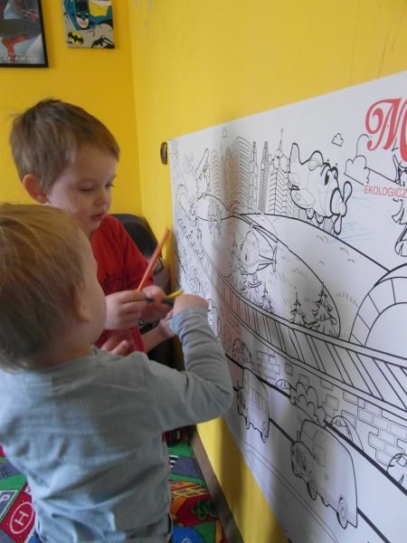 malowanie po ścianie