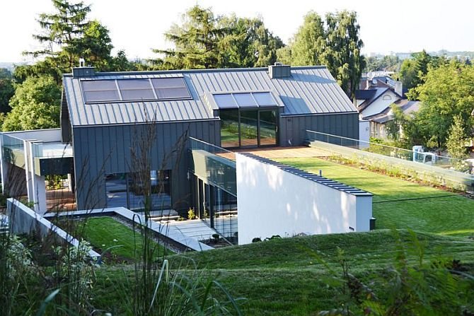 Jak poprawnie zaprojektować i wykonać dach płaski?; Fot. APK Dachy Zielone, Optigruen International AG
