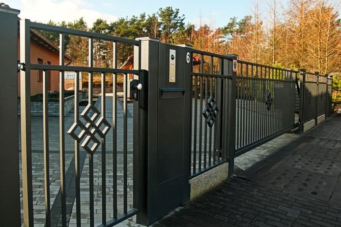 Fot. Plast-Met Systemy Ogrodzeniowe