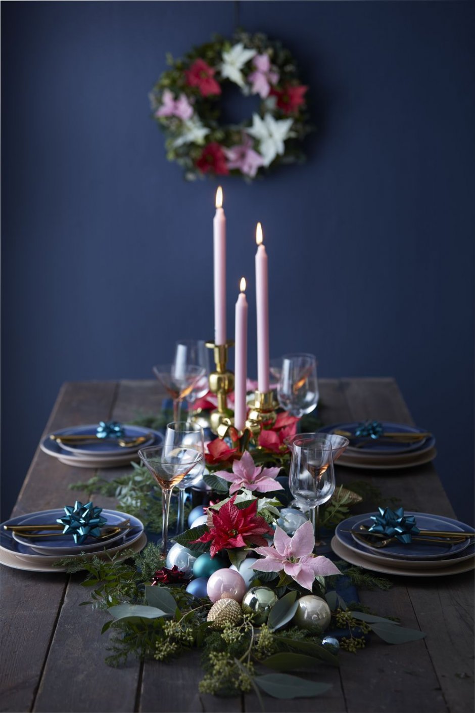 poinsettia christmas wonderland