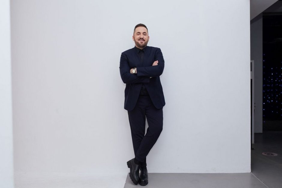 marcin szczelina kurator warsaw home contract