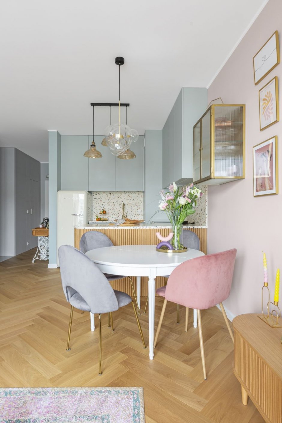 decoroom bialej floty pion poziom9