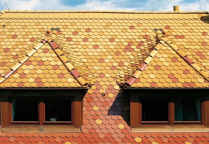 dach w odcieniach pomarańczowego
