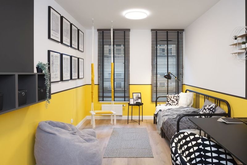 decoroom pokoj nastolatka zolty