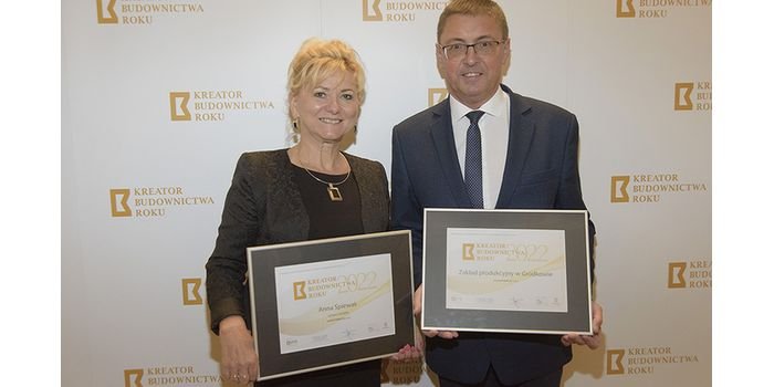 Od lewej: Anna Śpiewak &ndash; prezes zarządu oraz Jerzy Płonka &ndash; wiceprezes zarządu Austrotherm, fot. mat. prasowe org