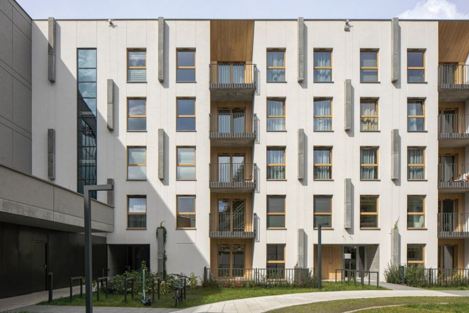 solaris park krakow fasada roku2022 internauci