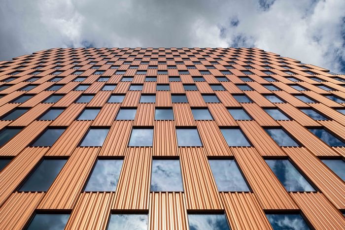 elewacyjna blacha trapezowa biurowiec gdansk wave skanska pruszynski