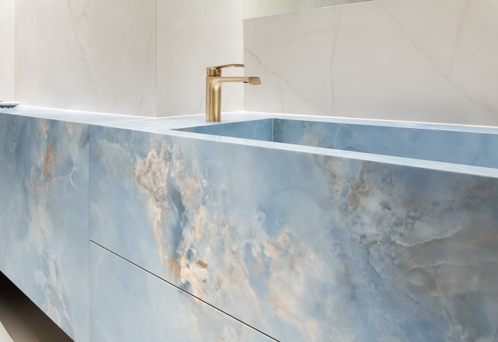 aran aqamarine blue 2
