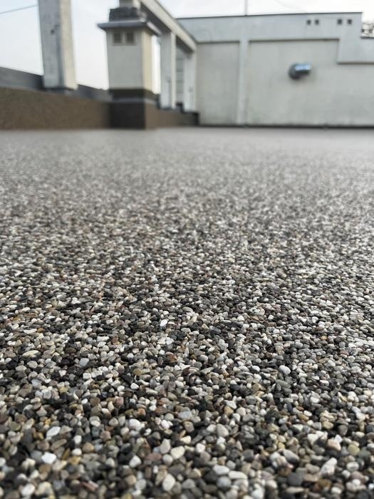 Kamienny dywan – naturalne i trwałe wykończenie posadzek