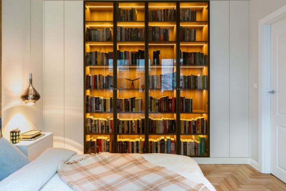 apartament sypialnia biblioteczka kanon design
