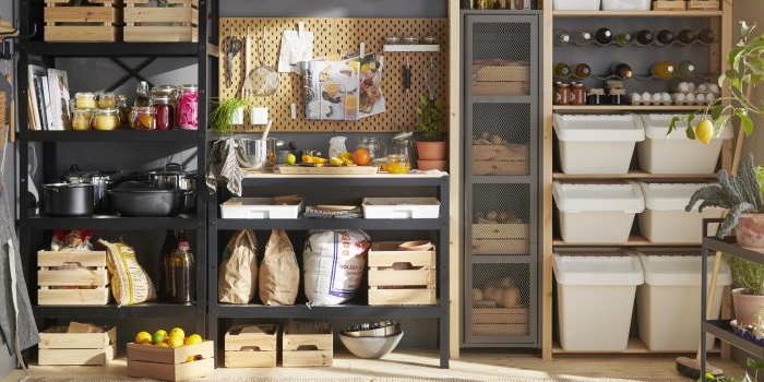 Spiżarnia w domu &ndash; organizacja przestrzeni i wyposażenie. Fot. IKEA