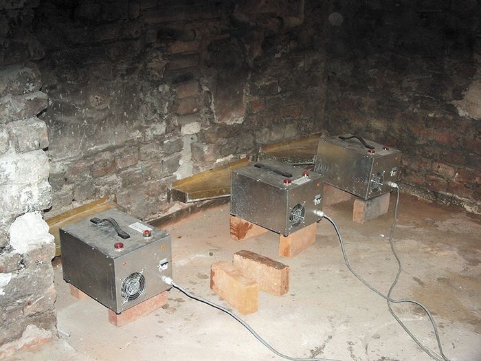 powodz generatory mikrofalowe
