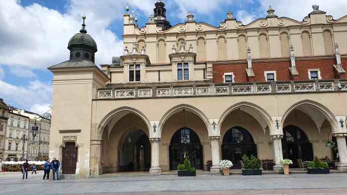 Sukiennice, Rynek Główny, Kraków – iniekcja strukturalna ścian podziemi żelem akrylowym KÖSTER Injektionsgel G4