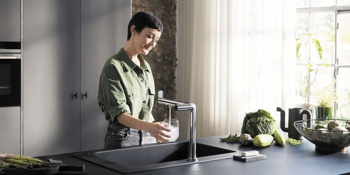 Jak uzdatniać wodę w domu, fot. Hansgrohe
