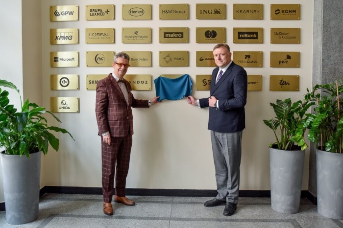 fakro czlonkiem klubu partnerow sgh 6