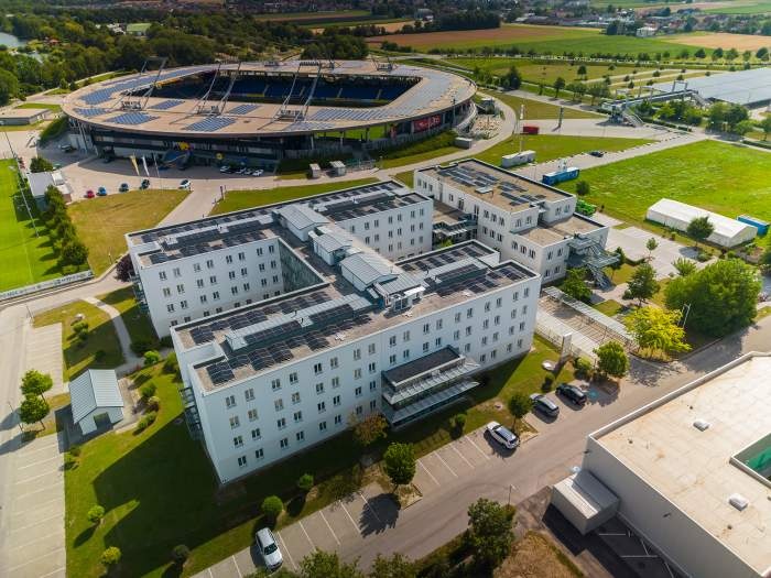 Komfortowy wypoczynek po treningu &ndash; ośrodek z rozwiązaniami FAKRO